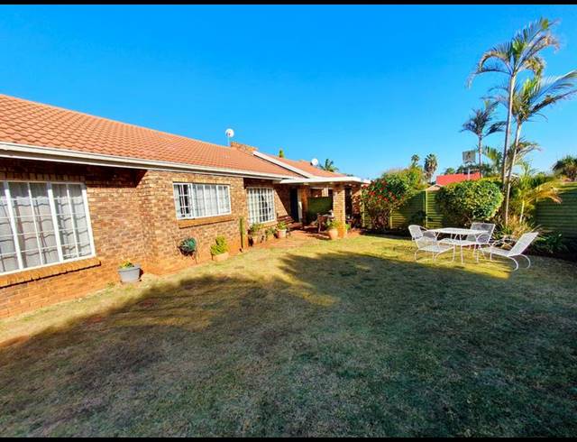 3 BEDROOM TOWNHOUSE FOR SALE IN ANNLIN